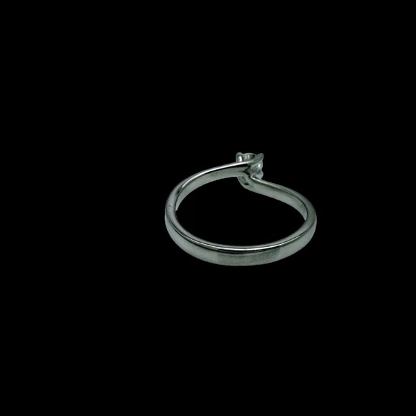 BAGUE SOLITAIRES CROISEE DIAMANT 0,20CT. TOP WESSELTON OR GRIS 18K/750 – Image 6