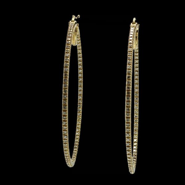 BOUCLES D'OREILLES CREOLES EN OR JAUNE 750 SERTIE DE 154 DIAMANTS