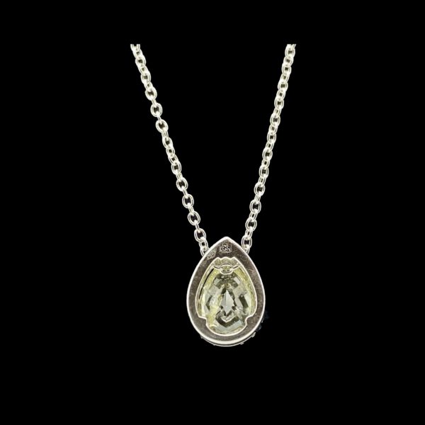 COLLIER-PENDENTIF  SOLITAIRE OR GRIS 18K/PALLADIE ET DIAMANT TAILLE POIRE 1,17CT. NATURAL FANCY LIGHT YELLOW LONGUEUR 43CM – Image 4