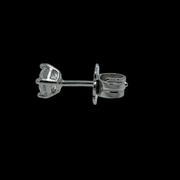 BOUCLES D'OREILLES CLOUS EN OR GRIS 18 CARATS SERTIE D'UN ZIRCON – Image 4