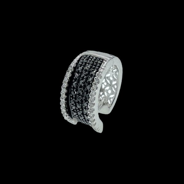 BOUCLES D'OREILLES EN OR GRIS SERTIE DE DIAMANTS NOIR ET BLANC – Image 2