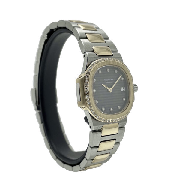 PATEK PHILIPPE NAUTILUS LADY 27MM Réf. 4700/2 – Image 3