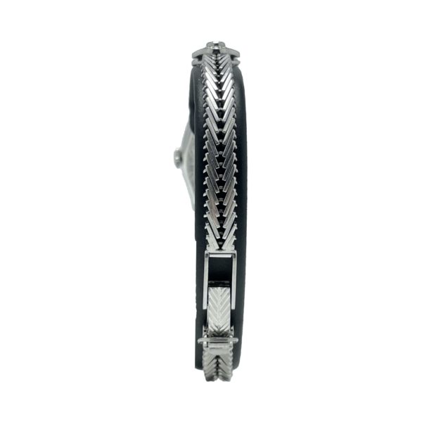 OMEGA VINTEGE DAME PLATINE 950 ET OR GRIS 18K SERTIE D'ENVIRON 7 CTS DE DIAMANTS ET SAPHIR 14X29MM – Image 4