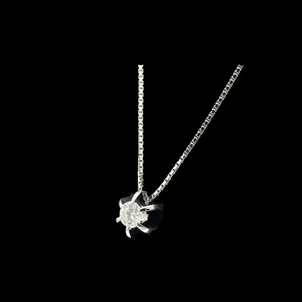 COLLIER-PENDENTIF  SOLITAIRE FLEUR OR GRIS 18K ET DIAMANT – Image 2