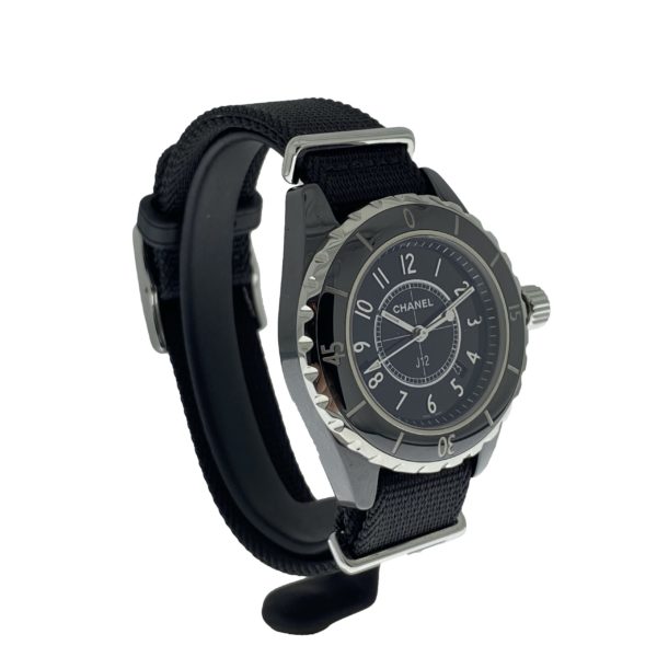 Chanel J12-G10 GLOSS CERAMIQUE NOIRE ACIER QUARTZ TAILLE 33X10,8MM REF. H4657 – Image 3