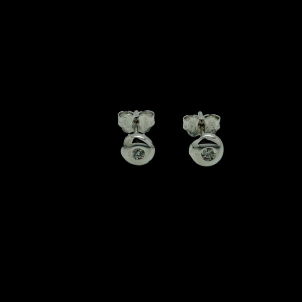 BOUCLES D'OREILLES CLOUS EN OR GRIS 18 CARATS DIAMANT