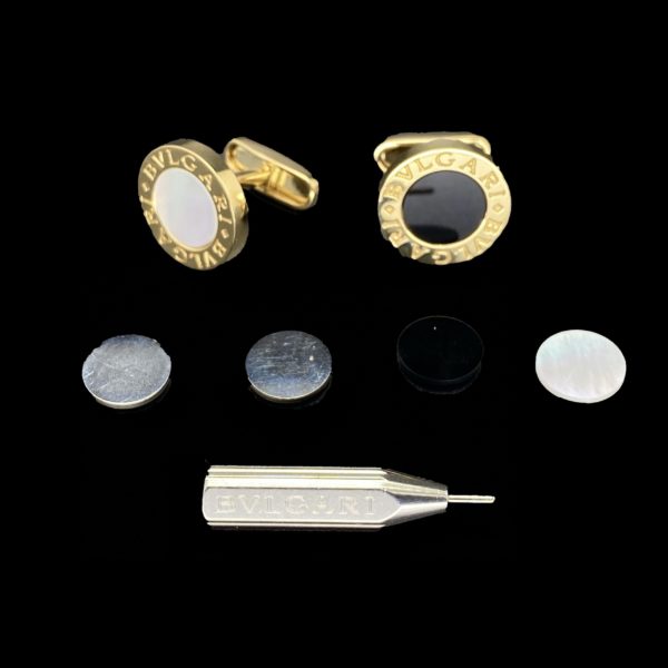 ACCESSOIRES BOUTONS DE MANCHETTE BVLGARI BVLGARI EN OR JAUNE 18K SERTIS D'ONYX NACRE METAL – Image 2