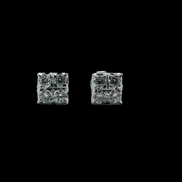 BOUCLES D'OREILLES EN OR GRIS 750 CARREE SERTIES DE 4 DIAMANTS 0,56CTS.