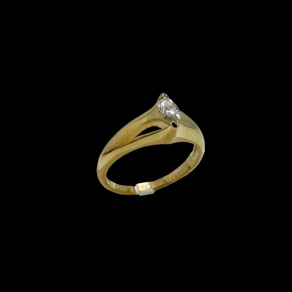 BAGUE CARTIER 1995 SOLITAIRES GIPSY OR JAUNE 18K SERTIE D'UN DIAMANTS MARQUISE TAILLE 53 – Image 4
