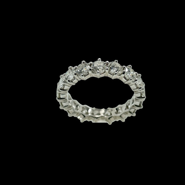 BAGUE TOUR COMPLET SERTIE DE 17 DIAMANTS 4 CARATS OR GRIS 18K TAILLE 54