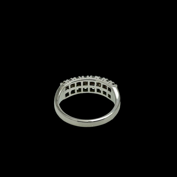 BAGUE DEMI-TOUR COMPLET DEUX LIGNES SERTIE DE 16 DIAMANTS OR GRIS 14K TAILLE 54 – Image 6