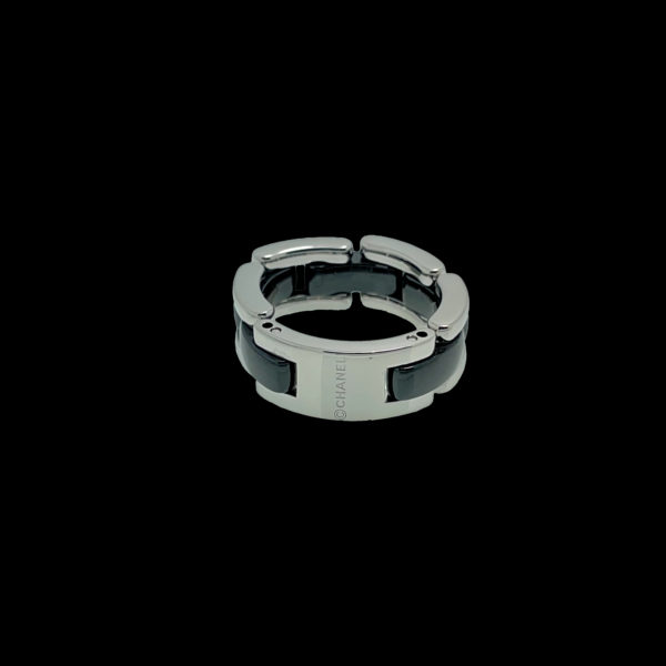 BAGUE CHANEL ULTRA OR GRIS 18K ET CERAMIQUE NOIR TAILLE 51 – Image 3