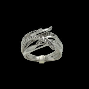 BAGUE OR GRIS 18K DITE "FOLLE" CISELEE DE ROSEAUX SERTIE DE DIAMANTS TAILLE 53