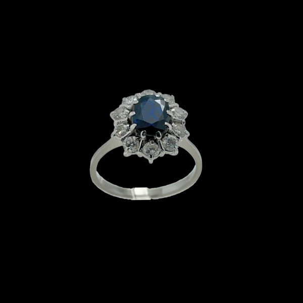 BAGUE OR GRIS 18K FLEUR SERTIE D'UN SAPHIR ET DE 10 DIAMANTS TAILLE 52 – Image 10