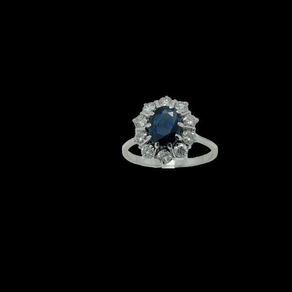 BAGUE OR GRIS 18K FLEUR SERTIE D'UN SAPHIR ET DE 10 DIAMANTS TAILLE 52 – Image 8