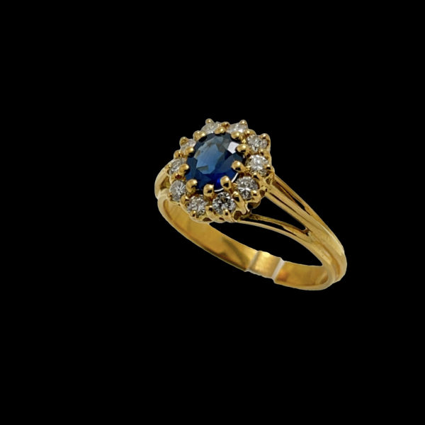 BAGUE OR JAUNE 18K FLEUR SERTIE D'UN SAPHIR ET DE 10 DIAMANTS TAILLE 51/52 – Image 2