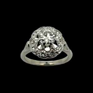 BAGUE MARGUERITE EN OR GRIS 750 ET DIAMANTS TAILLE ANCIENNE