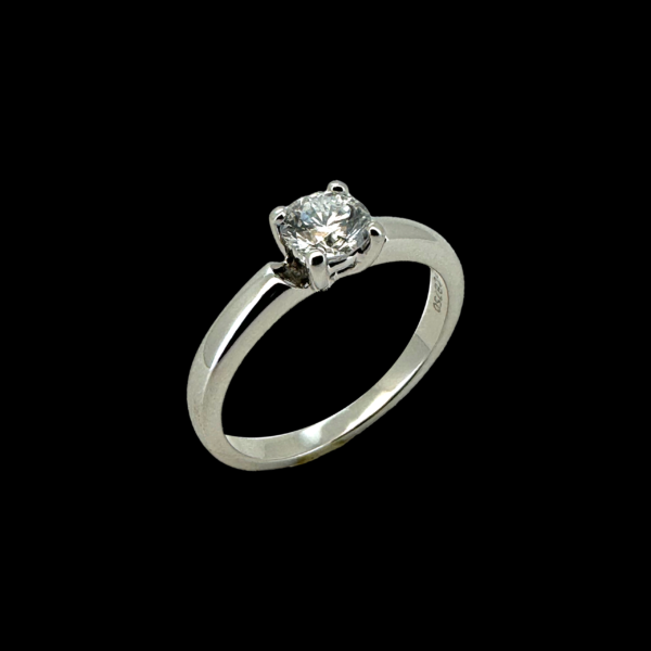 BAGUE SOLITAIRE CARL BUCHERER ALLURE OR GRIS 750 ET DIAMANT DE 0,42 CT. – Image 2