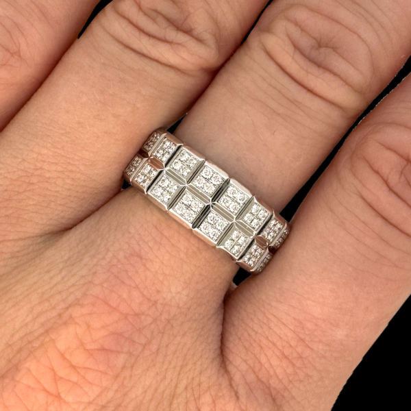 BAGUE CHOPARD ICE CUBE EN OR GRIS 750 SERTIE DE 152 DIAMANTS – Image 4