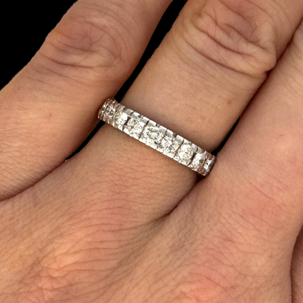 BAGUE TOUR COMPLET OR GRIS 18K SERTIE DE 22 DIAMANTS – Image 4