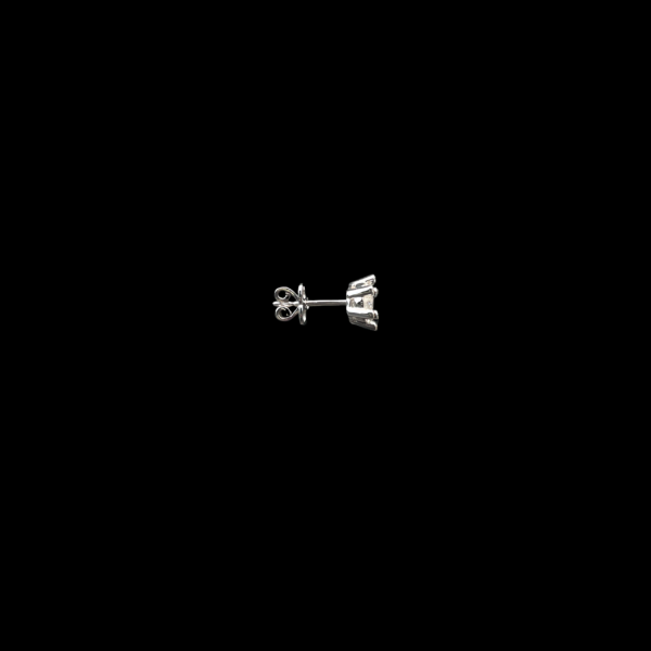 BOUCLES D'OREILLES CLOUS FLEURS EN OR GRIS 18 CARATS ET DIAMANTS – Image 4