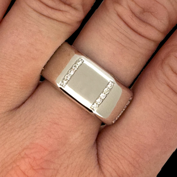 BAGUE AUDEMARS PIGUET ROYAL OAK EN OR GRIS 750 ET DIAMANTS – Image 4