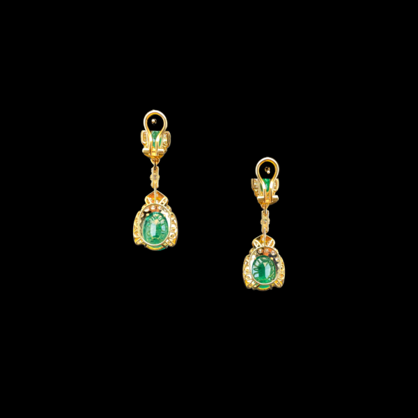 BOUCLES D'OREILLES OR JAUNE SERTIES EMERAUDES ET DIAMANTS – Image 3