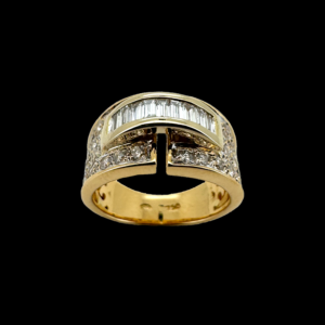 BAGUE EN OR JAUNE 750 ET DIAMANTS