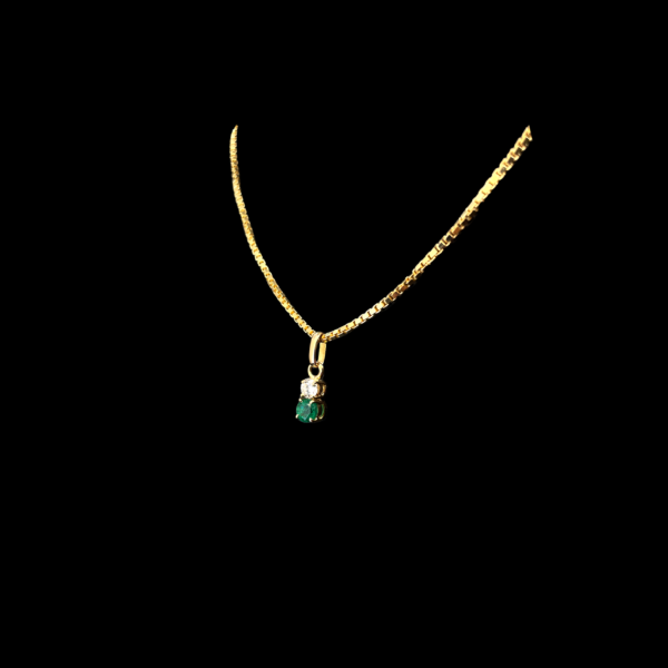 COLLIER-PENDENTIF EN OR JAUNE 750 AVEC DIAMANT ET ÉMERAUDE – Image 2