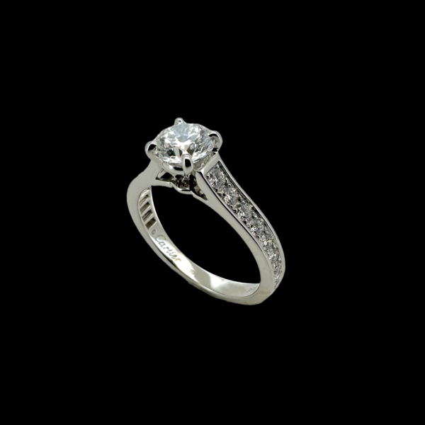 BAGUE CARTIER SOLITAIRE EN PLATINE 950/1000 ET DIAMANTS – Image 2