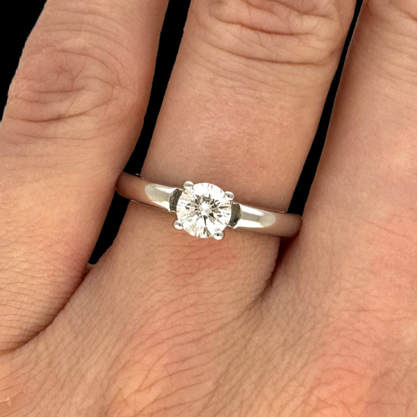 BAGUE SOLITAIRE CARL BUCHERER SOLITAIRE OR GRIS 750 – Image 4