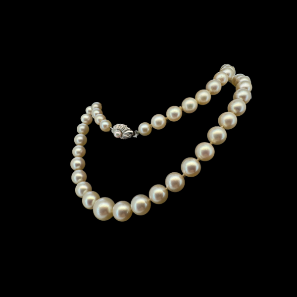 COLLIER DE PERLE DE KUNZ FERMOIR OR GRIS 750 – Image 2