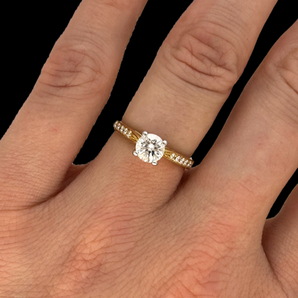 BAGUE SOLITAIRE OR JAUNE ET GRIS 750 – Image 4