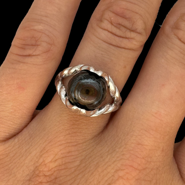 BAGUE GILBERT ALBERT OR BLANC 18 CARATS – Image 4