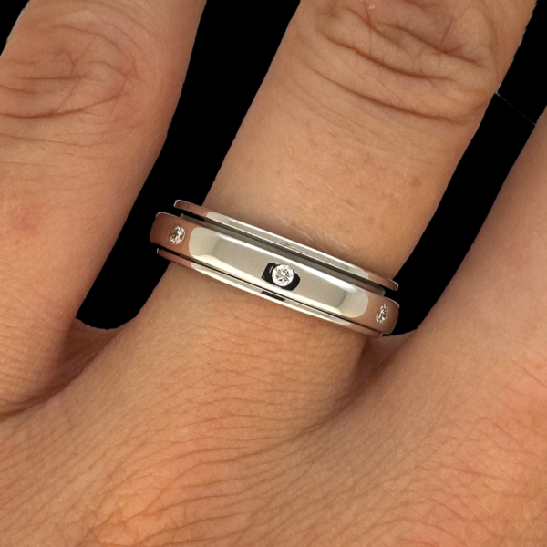 BAGUE PIAGET POSSESSION OR GRIS 750 – Image 4