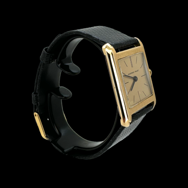 Montre Audemars Piguet Vintage Tank Normale En Or Jaune 750 – Image 3