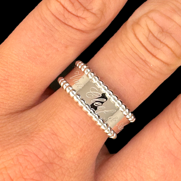 BAGUE VAN CLEEF & ARPELS PERLÉE SIGNATURE OR GRIS 750 – Image 4