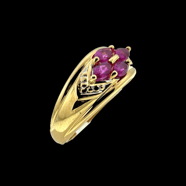 BAGUE EN OR JAUNE 750 SERTI DE RUBIS – Image 2